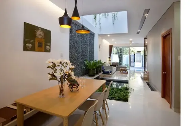 Nhà phố 2 tầng đơn giản, đẹp mắt và tràn ngập ánh sáng tự nhiên 3
