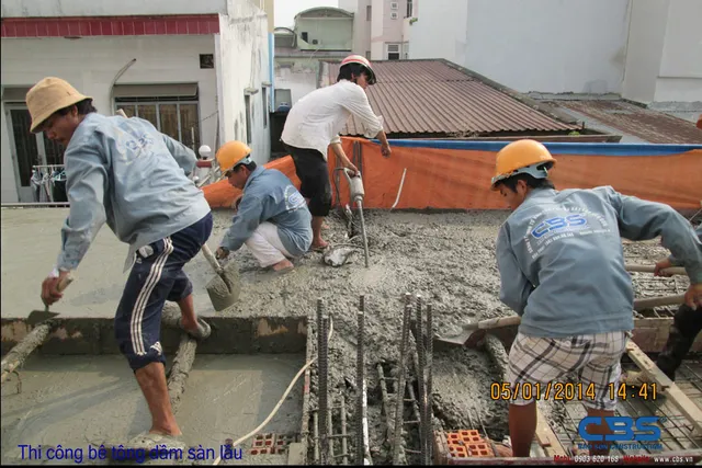 Xây dựng mới nhà anh Roản An Lộc, Bình Thạnh — thi công