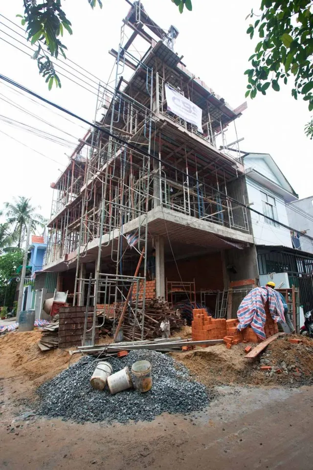 Xây dựng mới nhà chị Kiều Oanh, Bình Dương — thi công