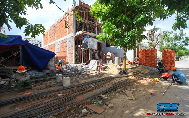 Xây dựng mới nhà anh Phước – Chị Thảo, Quận 7 — thi công